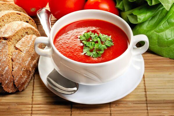 饮食菜单可以通过番茄汤多样化。