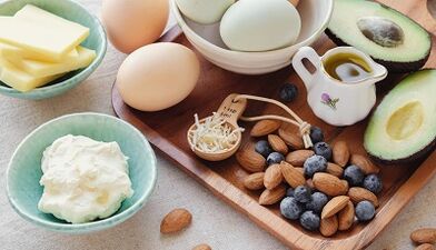 酮饮食中允许的食物。